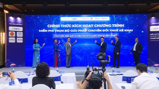 60 Giây ngày 13/11/2025 I Nguy cơ ngộ độc thực phẩm do vi khuẩn Salmonella - Ảnh 2.