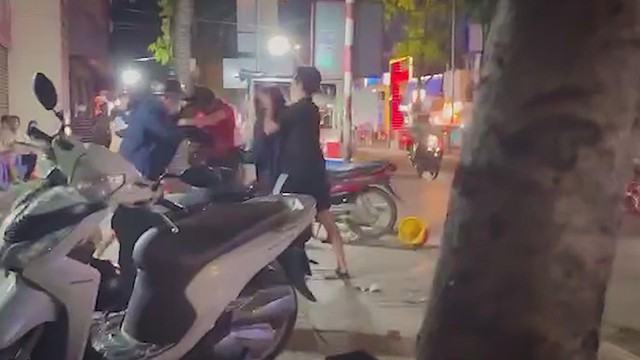 60 Giây ngày 13/11/2025 I Nguy cơ ngộ độc thực phẩm do vi khuẩn Salmonella - Ảnh 3.