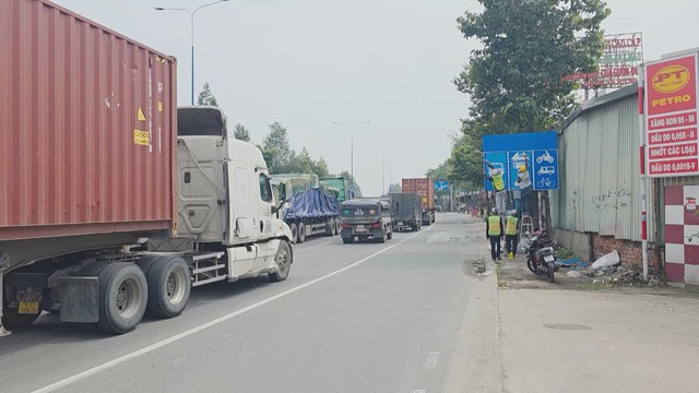 TP. Hồ Chí Minh điều chỉnh biển báo và phân làn trên tuyến đường Mỹ Phước - Tân Vạn- Ảnh 6.