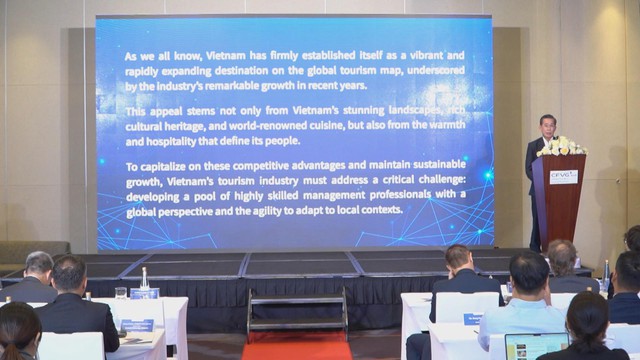 Hợp tác đào tạo Thạc sĩ Quản trị du lịch giữa Đại học Ferrandi Paris và Đại học Kinh tế TP. Hồ Chí Minh - Ảnh 1.