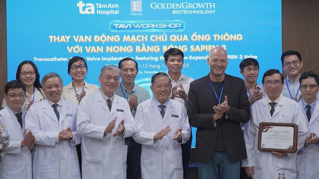 Đột phá trong can thiệp tim mạch phức tạp- Ảnh 2. Đột phá trong can thiệp tim mạch phức tạp- Ảnh 2.