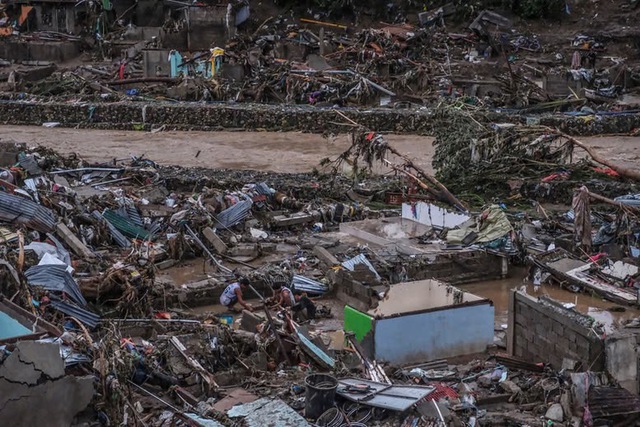 Philippines truy cứu các đối tượng liên quan đến "dự án ma" chống lũ - Ảnh 2.