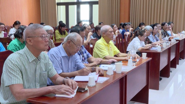 TP. Hồ Chí Minh tăng cường tập huấn về an toàn thực phẩm năm 2025 - Ảnh 2.