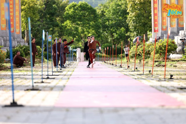 Giới thiệu tập 9 - 2 Ngày 1 Đêm 4: Cody gài bẫy Hunter, HIEUTHUHAI gây tò mò- Ảnh 1. Giới thiệu tập 9 - 2 Ngày 1 Đêm 4: Cody gài bẫy Hunter, HIEUTHUHAI gây tò mò- Ảnh 1.