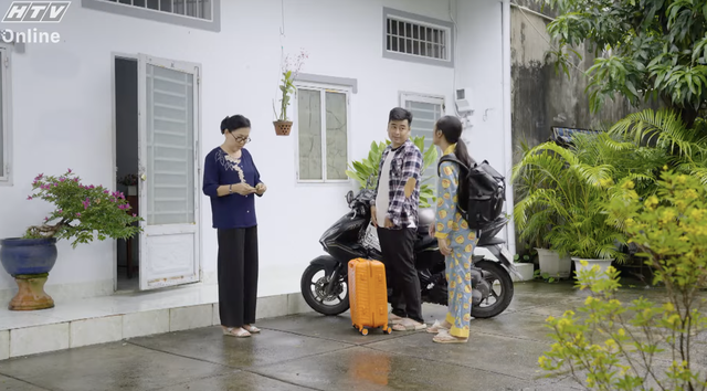 Lẹ không trễ tàu - Tập 4: Sốc văn hóa - Ảnh 1.