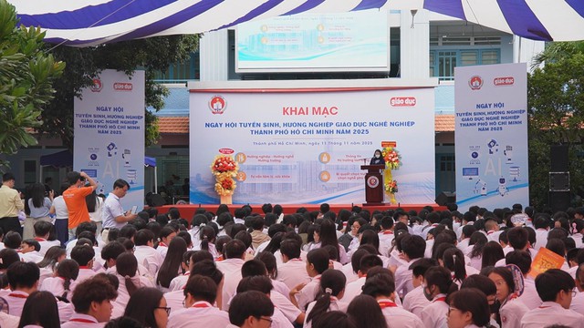 Hàng nghìn cơ hội nghề nghiệp được mở ra tại Ngày hội Tuyển sinh 2025- Ảnh 1. Hàng nghìn cơ hội nghề nghiệp được mở ra tại Ngày hội Tuyển sinh 2025- Ảnh 1.