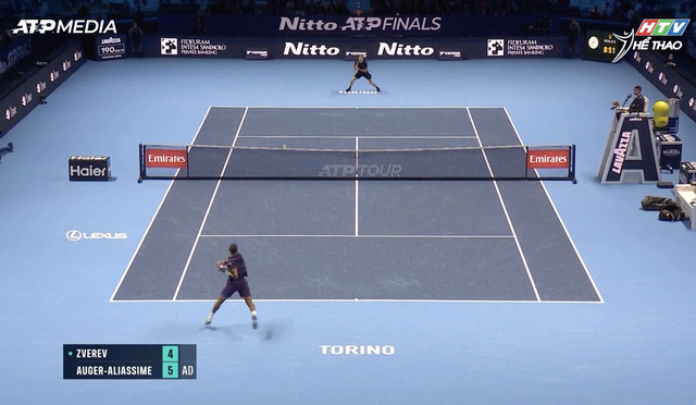 Felix Auger-Aliassime vào bán kết ATP Finals - Ảnh 1.