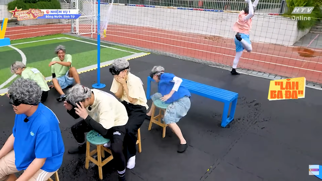 Trấn Thành bị Liên Bỉnh Phát gài bẫy cho "ăn bóng tức tưởi" tại Running Man Vietnam 3 – Tập 7 - Ảnh 2.