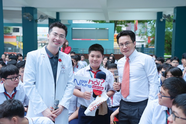 Học sinh khối lớp 9 tìm hiểu về kiến thức sức khỏe vị thành niên qua dự án “Ngại hỏi nhưng muốn biết” - Ảnh 5.