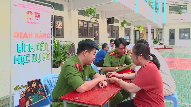 Phường Phú Lâm lan tỏa tinh thần đoàn kết qua Ngày hội Đại đoàn kết toàn dân tộc - Ảnh 4.
