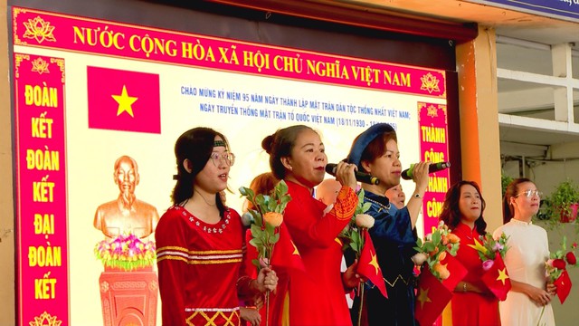 Sôi nổi Ngày hội non sông - Dân tộc kết đoàn tại phường Bình Quới - Ảnh 1.