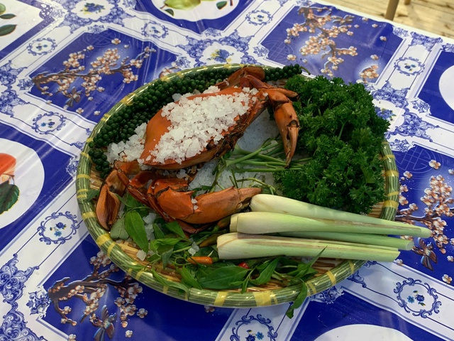 NewZround: 500 con cua đổ bộ tại Lễ hội cua Cà Mau TP. Hồ Chí Minh- Ảnh 2.