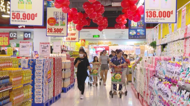 Thời sự HTV ngày 19/11/2025 I TP. Hồ Chí Minh: Triều cường dâng cao, người dân cần lưu ý để đảm bảo an toàn - Ảnh 4.