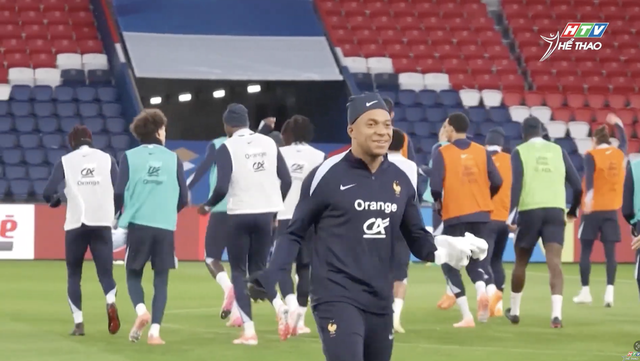 Kylian Mbappé kiện PSG ra tòa lao động Paris - Ảnh 1.