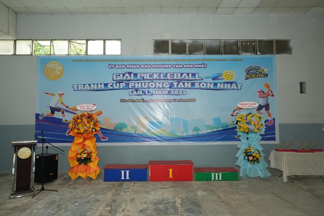 Phường Tân Sơn Nhất khánh thành cụm sân Pickleball cộng đồng: Cú hích mới cho phong trào thể thao và khởi nghiệp địa phương - Ảnh 1.