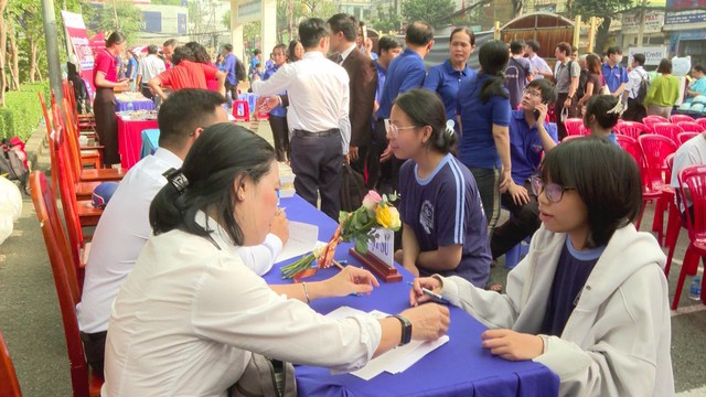 Lan tỏa tinh thần thượng tôn pháp luật trong Ngày hội Pháp luật Việt Nam 2025 tại phường Thông Tây Hội - Ảnh 3.