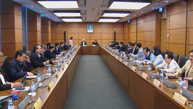 Đại biểu đề nghị làm rõ cơ chế thu hồi đất và các vấn đề liên quan về định giá đất- Ảnh 1. Đại biểu đề nghị làm rõ cơ chế thu hồi đất và các vấn đề liên quan về định giá đất- Ảnh 1.