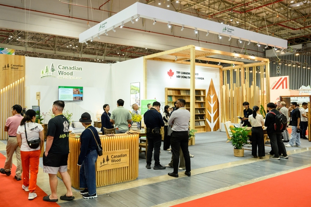 Canadian Wood Việt Nam giới thiệu giải pháp gỗ mềm tại triển lãm VietnamWood 2025 - Ảnh 1.