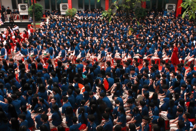 NewZround: Học sinh cả nước chào mừng Ngày Nhà giáo Việt Nam 20/11- Ảnh 1.