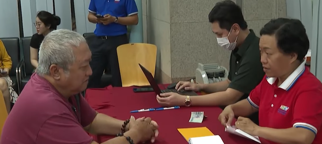 Chung tay vì miền Trung - HTV phát động chương trình hỗ trợ khẩn cấp- Ảnh 2. Chung tay vì miền Trung - HTV phát động chương trình hỗ trợ khẩn cấp- Ảnh 2.