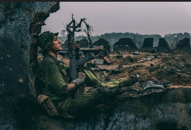 "Mưa đỏ" thắng lớn với 5 giải tại Liên hoan phim Việt Nam lần thứ 24 - Ảnh 12.