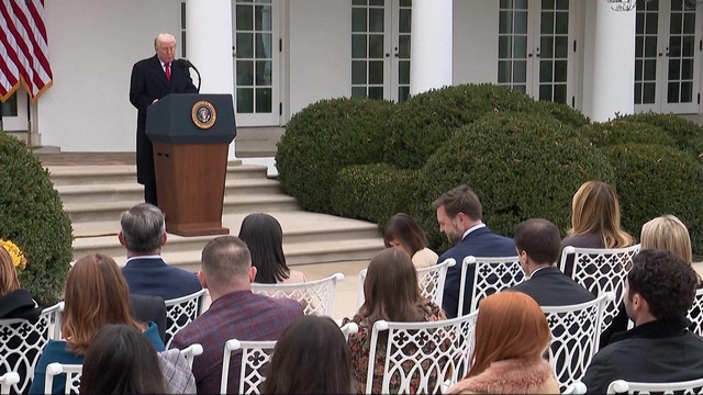 Mỹ: Nga, Ucraina chỉ còn "một vài điểm bất đồng" về thỏa thuận hòa bình - Ảnh 1.