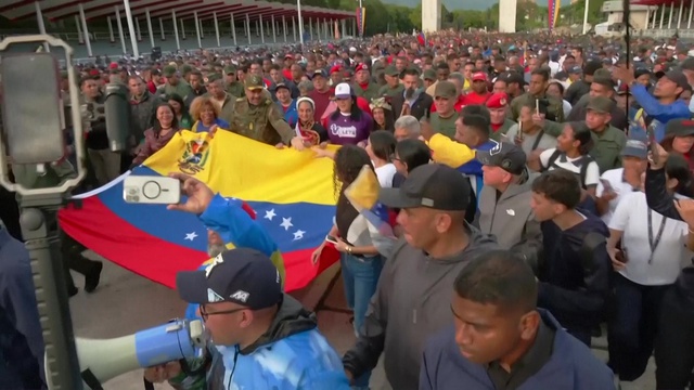 Venezuela: Tổng thống Maduro kêu gọi đoàn kết trước động thái quân sự của Mỹ - Ảnh 1.