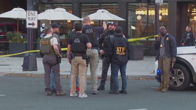 Lầu Năm Góc sẽ triển khai thêm 500 Vệ binh Quốc gia tới Washington D.C- Ảnh 2. Lầu Năm Góc sẽ triển khai thêm 500 Vệ binh Quốc gia tới Washington D.C- Ảnh 2.