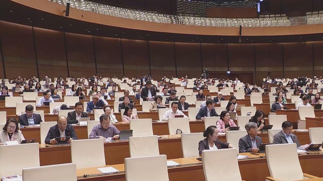 Quốc hội thảo luận dự thảo Luật Đầu tư sửa đổi: Nhiều ý kiến đề xuất cấm các chất gây nghiện và bóng cười- Ảnh 1. Quốc hội thảo luận dự thảo Luật Đầu tư sửa đổi: Nhiều ý kiến đề xuất cấm các chất gây nghiện và bóng cười- Ảnh 1.