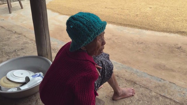 Sơn Hòa (Phú Yên) ngổn ngang sau lũ lụt - Ảnh 5.