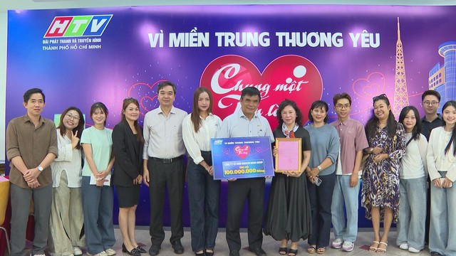 Những tấm lòng từ TP. Hồ Chí Minh hướng về miền Trung qua Quỹ “Chung một tấm lòng” - Ảnh 1.