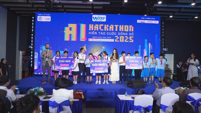 Chung kết AI Hackathon 2025: khẳng định vị thế kiến tạo cuộc sống số - Ảnh 4.