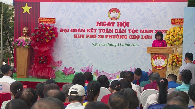 Ngày hội đại đoàn kết toàn dân tộc tại phường Chợ Lớn: Phát huy tinh thần đoàn kết - Ảnh 1.