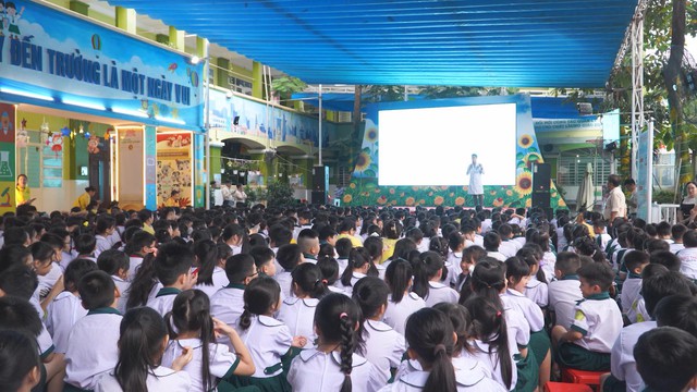 Phòng ngừa bệnh chốc trong trường học: Chung tay vì sức khỏe học đường - Ảnh 2.