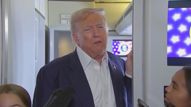 Ông Trump: Chip A.I Blackwell Nvidia chỉ dành cho các công ty Mỹ - Ảnh 1.