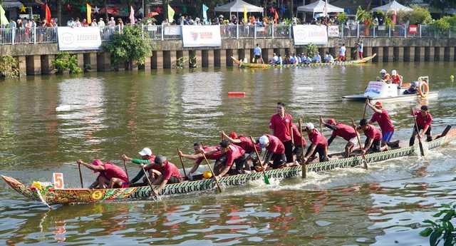 Nâng tầm Lễ hội sông nước TP. Hồ Chí Minh với ghe Ngo - Ảnh 2.