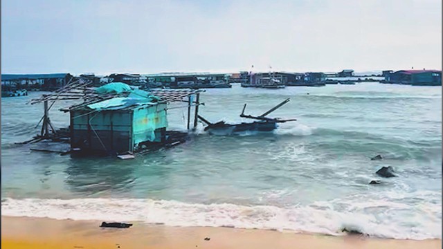 Bão số 15: Hàng tỷ đồng hải sản nuôi ở Phú Quý trôi ra biển - Ảnh 2.