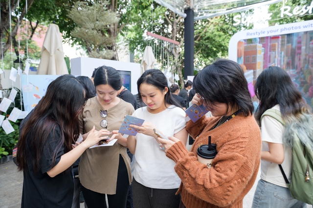 Giới trẻ tại TP. Hồ Chí Minh xếp hàng trải nghiệm Quán Meta AI - Nơi món ăn AI bước ra đời thực - Ảnh 1.