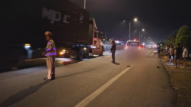 Đồng Tháp: Nam thanh niên nguy kịch sau vụ tai nạn trong đêm trên Quốc lộ 1A - Ảnh 3.