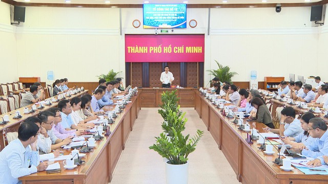 Tổ công tác số 12 giám sát việc thực hiện mô hình chính quyền 2 cấp tại huyện Hóc Môn - Ảnh 1.