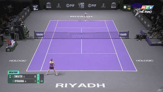 WTA Finals 2025: Rybakina giành vé sớm vào bán kết - Ảnh 2.