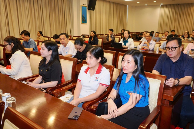 Ban Tuyên giáo và Dân vận Thành ủy TP. Hồ Chí Minh tổ chức Hành trình "Hướng về cội nguồn Cách mạng" - Ảnh 4.