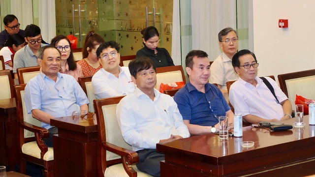 Ban Tuyên giáo và Dân vận Thành ủy TP. Hồ Chí Minh tổ chức Hành trình "Hướng về cội nguồn Cách mạng" - Ảnh 2.