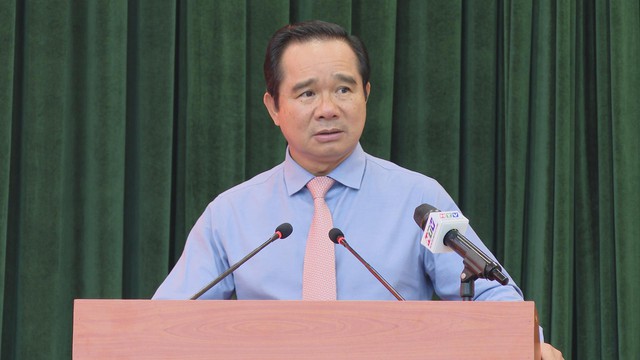 TP. Hồ Chí Minh quyết tâm tăng tốc quý IV, hoàn thành mục tiêu tăng trưởng 8,5% năm 2025 - Ảnh 4.