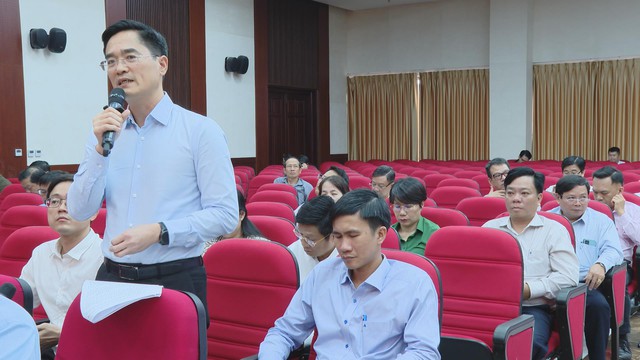 TP. Hồ Chí Minh quyết tâm tăng tốc quý IV, hoàn thành mục tiêu tăng trưởng 8,5% năm 2025 - Ảnh 3.