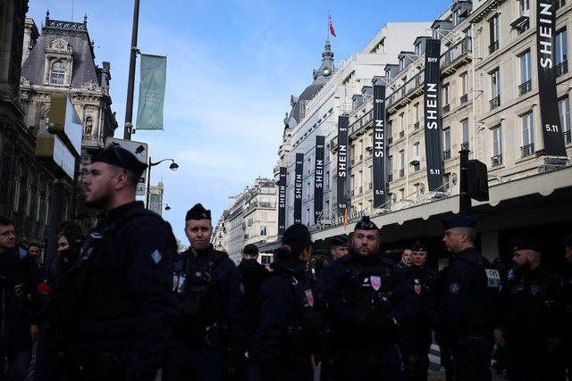 Pháp tăng cường kiểm tra Shein sau phát hiện bán "búp bê tình dục giống trẻ em" - Ảnh 2.