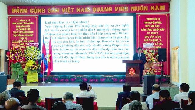 Kỷ niệm 72 năm Quốc khánh Campuchia: Thắt chặt hữu nghị song phương - Ảnh 1.