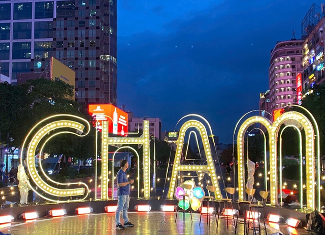 Sân khấu Gala “Chạm 5S”: Hành trình khép lại bằng những cảm xúc trọn vẹn - Ảnh 1.