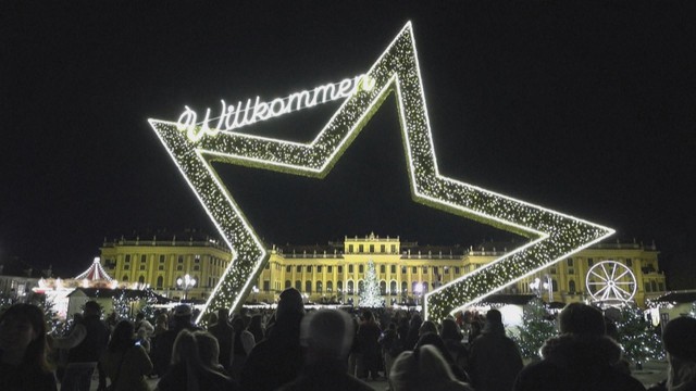 Áo: Chợ Giáng Sinh mở cửa tại thủ đô Vienna - Ảnh 1.