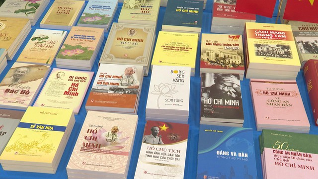 Đẩy mạnh tuyên truyền bảo vệ an ninh quốc gia - Ảnh 4.